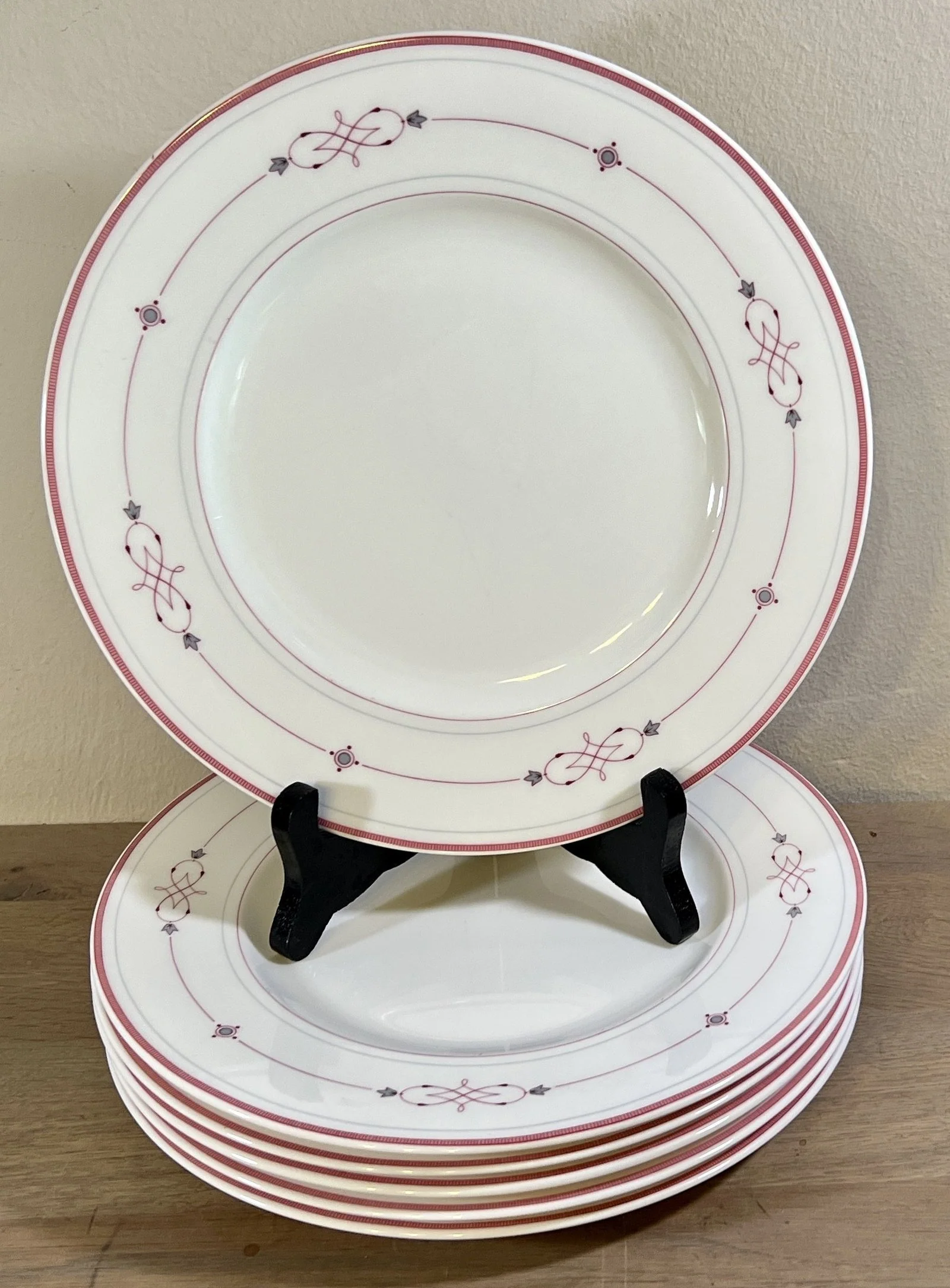 Ontbijtbord / Dessertbord – Villeroy & Boch/Heinrich – porselein servies gemaakt tussen 1980 en 2005 – décor ARAGON Ontbijtbord / Dessertbord – Villeroy & Boch/Heinrich – porselein servies gemaakt tussen 1980 en 2005 – décor ARAGON