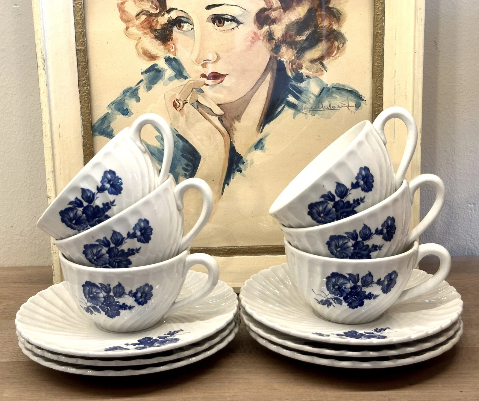 Kop en schotel – K&G Luneville – Badonviller – getorst model met een décor van blauwe bloemen