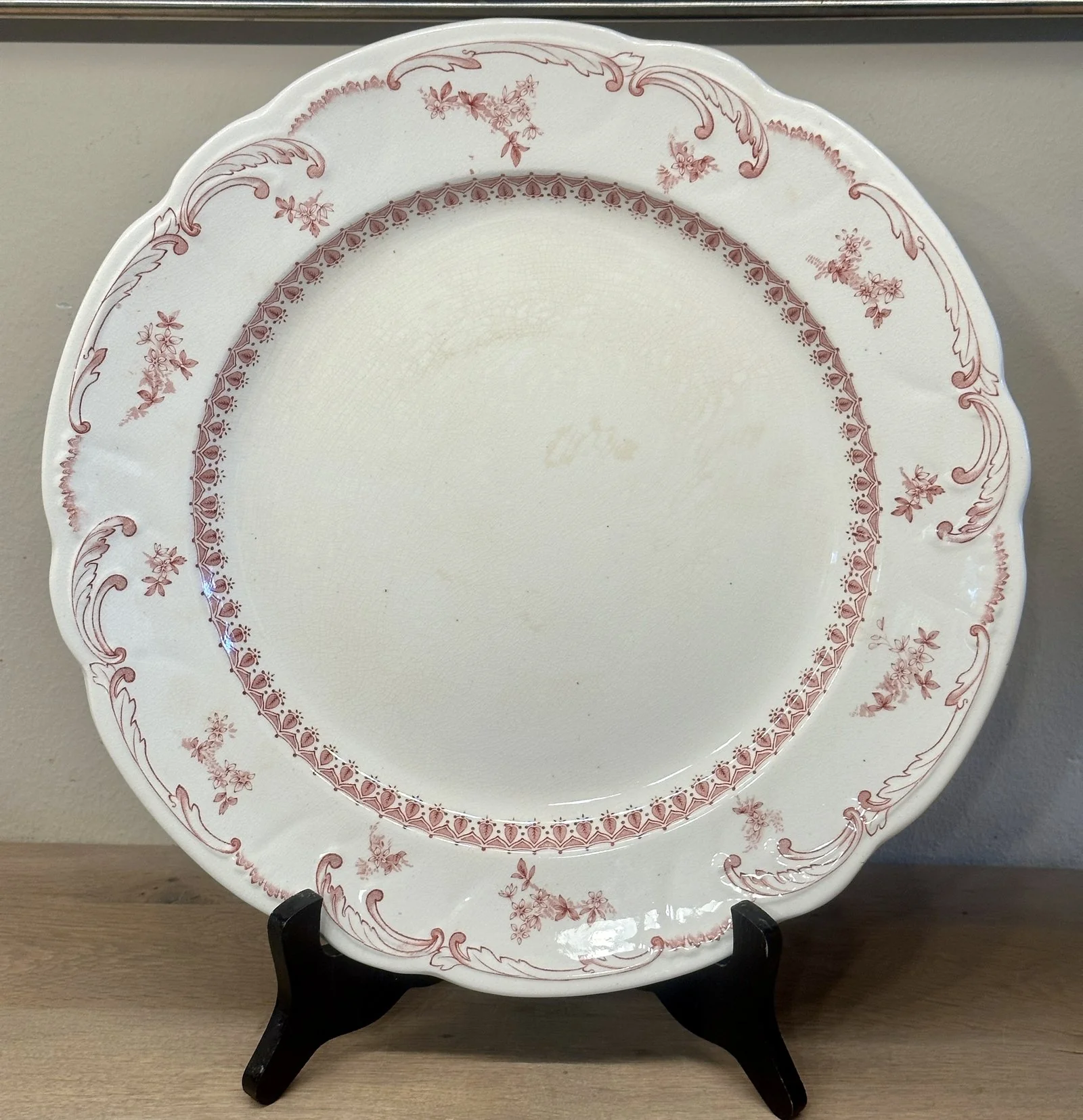 Bord / Schaal – groot rond model – Ridgeways England – décor LORNA in rood Bord / Schaal – groot rond model – Ridgeways England – décor LORNA in rood