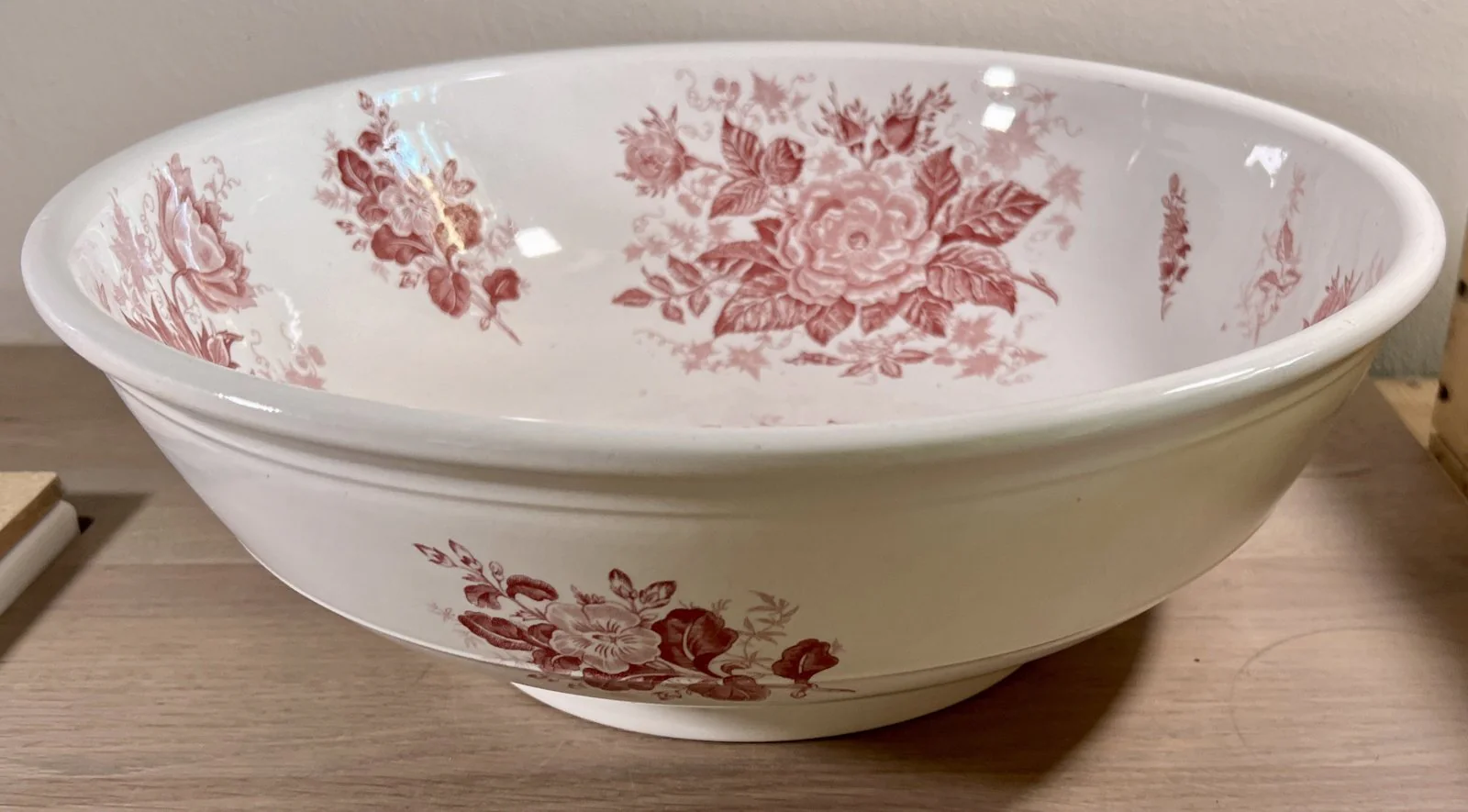 Lampetbak – Nimy – décor GLORY uitgevoerd in rood