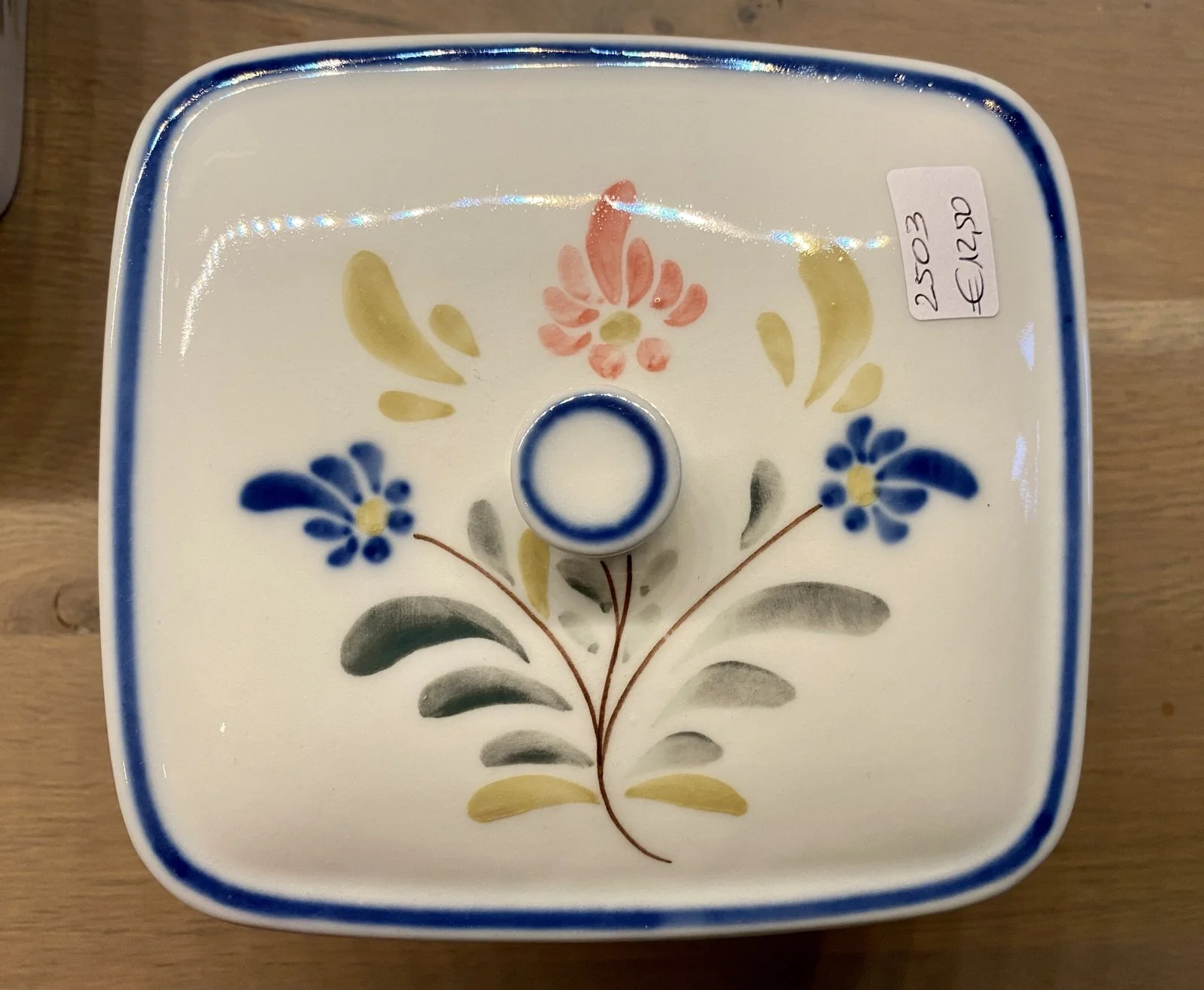 Boterpot / patépot / casserole dish – zwaar porselein – Viana do Castelo