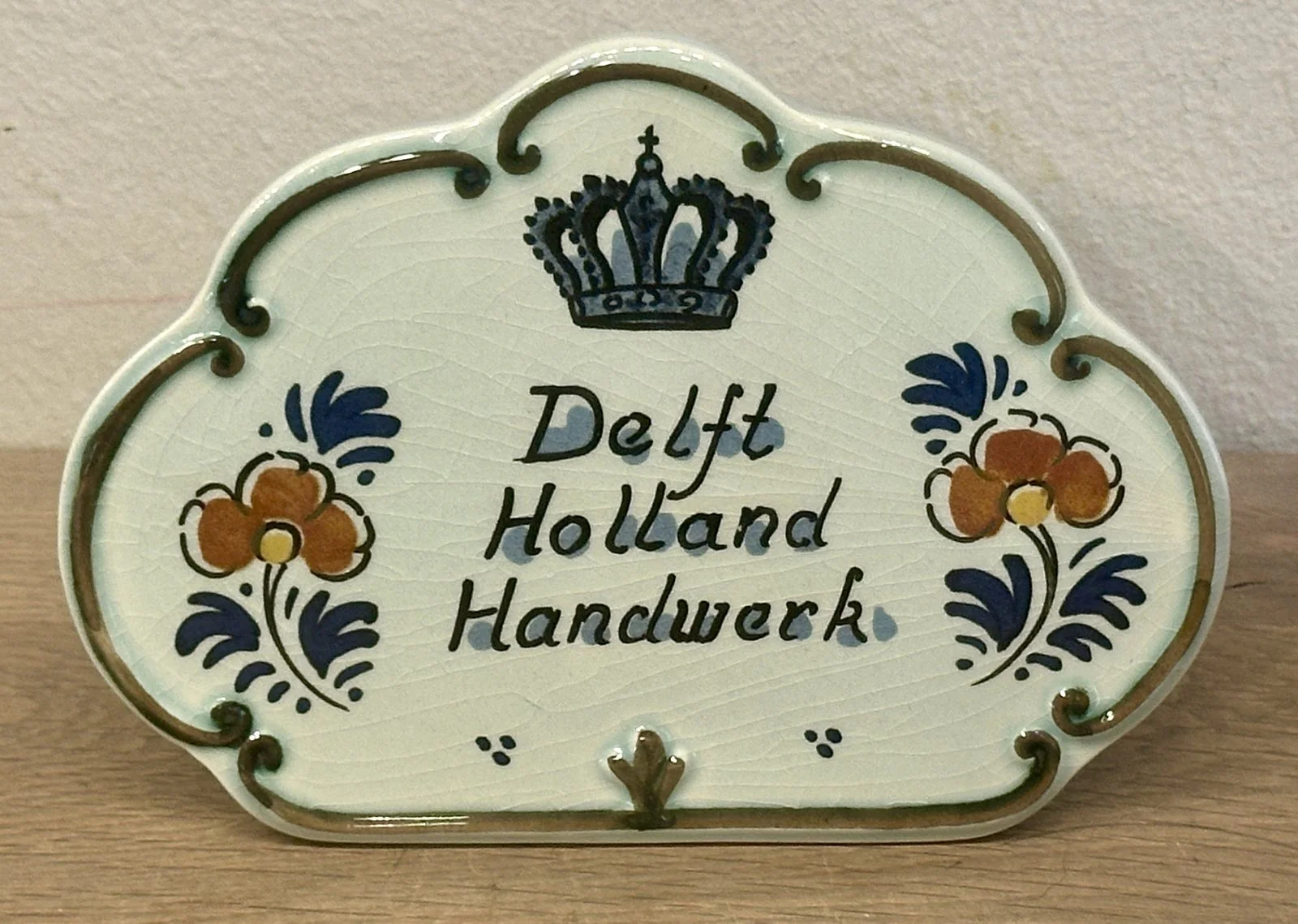 Winkelreclame / Winkeldisplay voor DELFT HOLLAND HANDWERK – celadonkleurige ondergrond