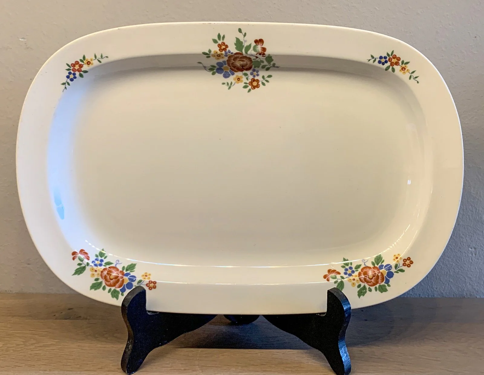 Broodschaal / Serveerschaal – Royal Sphinx – décor met bloemen – jaren 1950-1960
