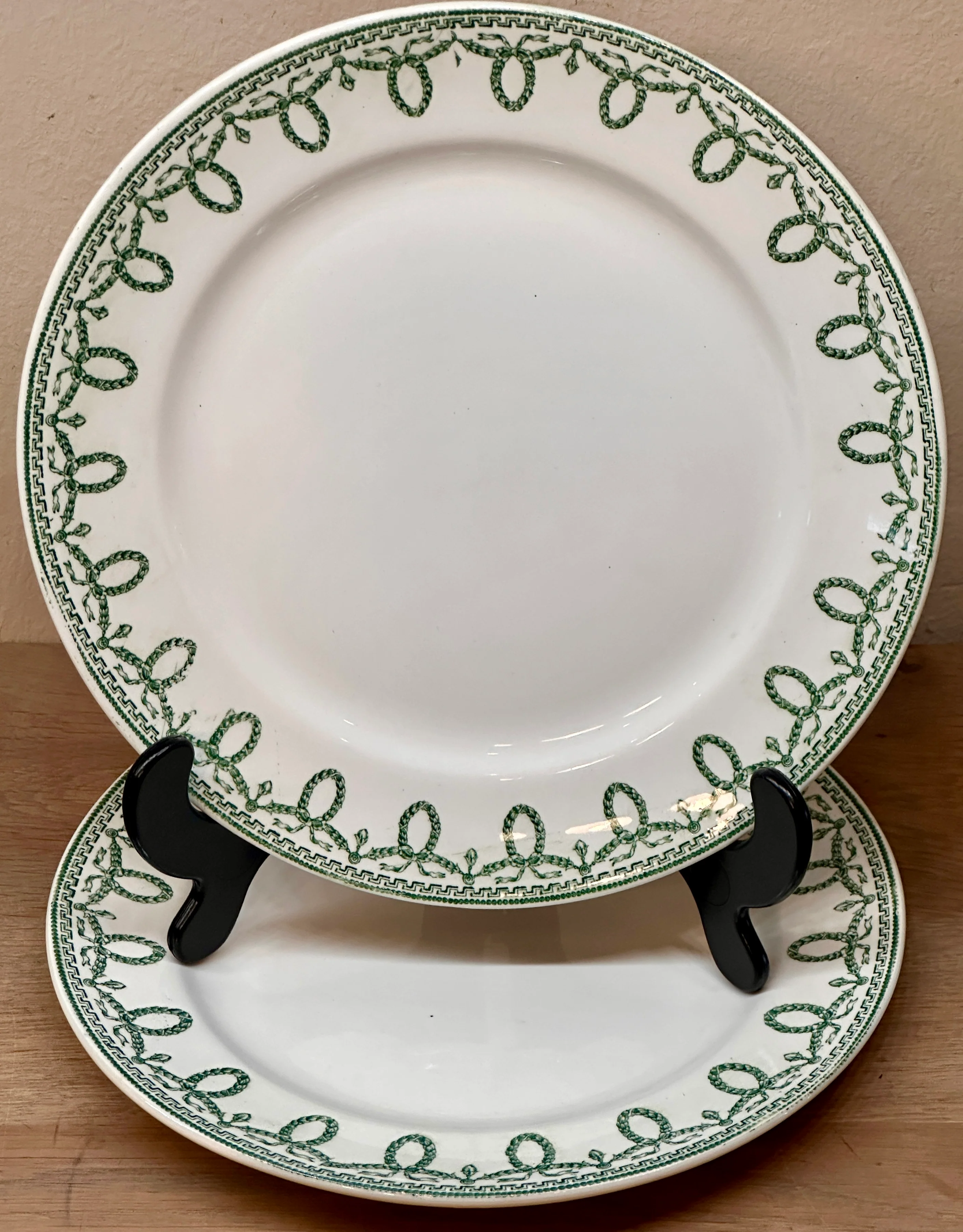 Ontbijtbord / Dessertbord – Boch Frères Keramis – décor BONAPARTE uitgevoerd in groen