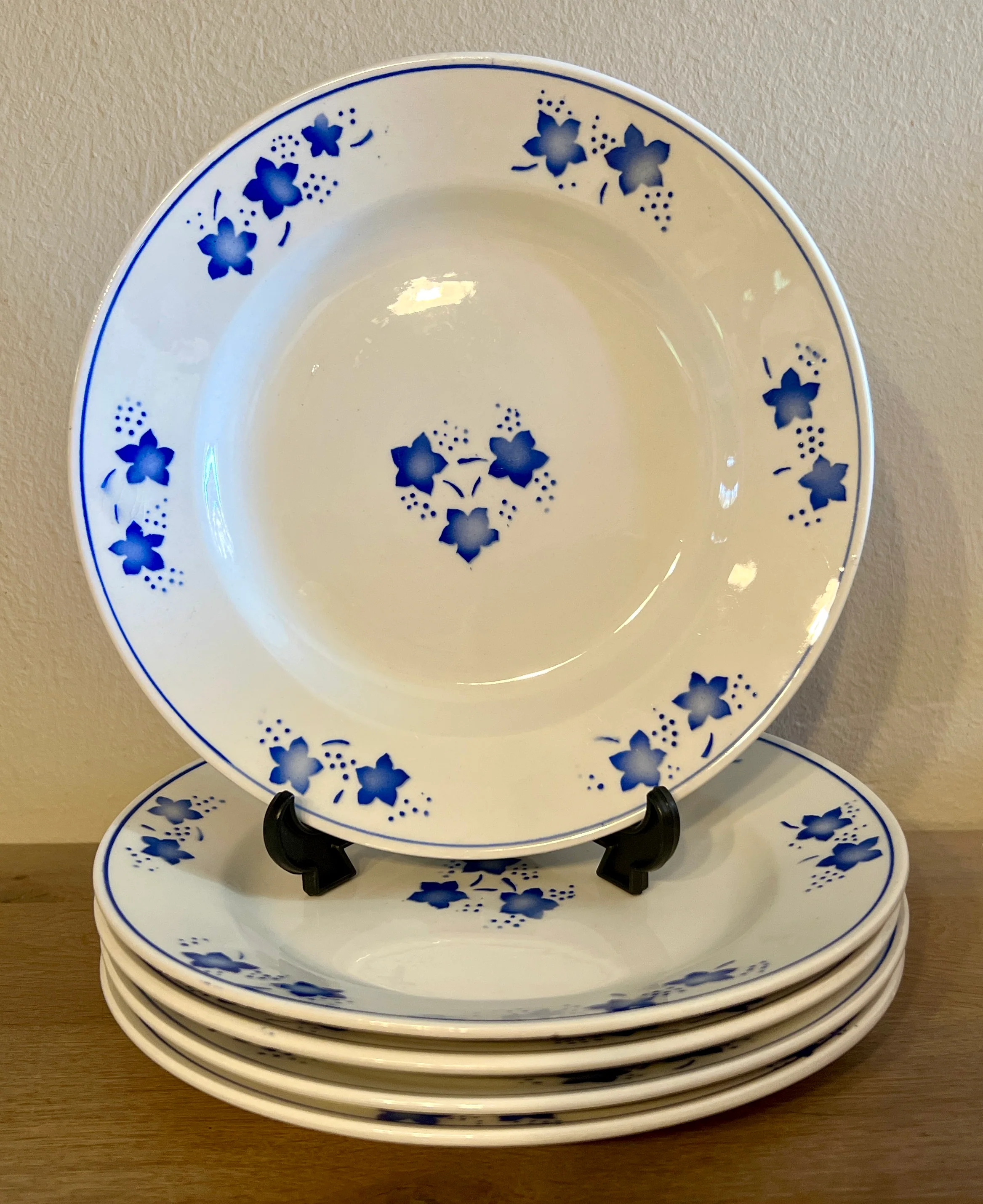 Ontbijtbord / Dessertbord – Boch – décor MERCURE uitgevoerd in blauw met ster/blaadje