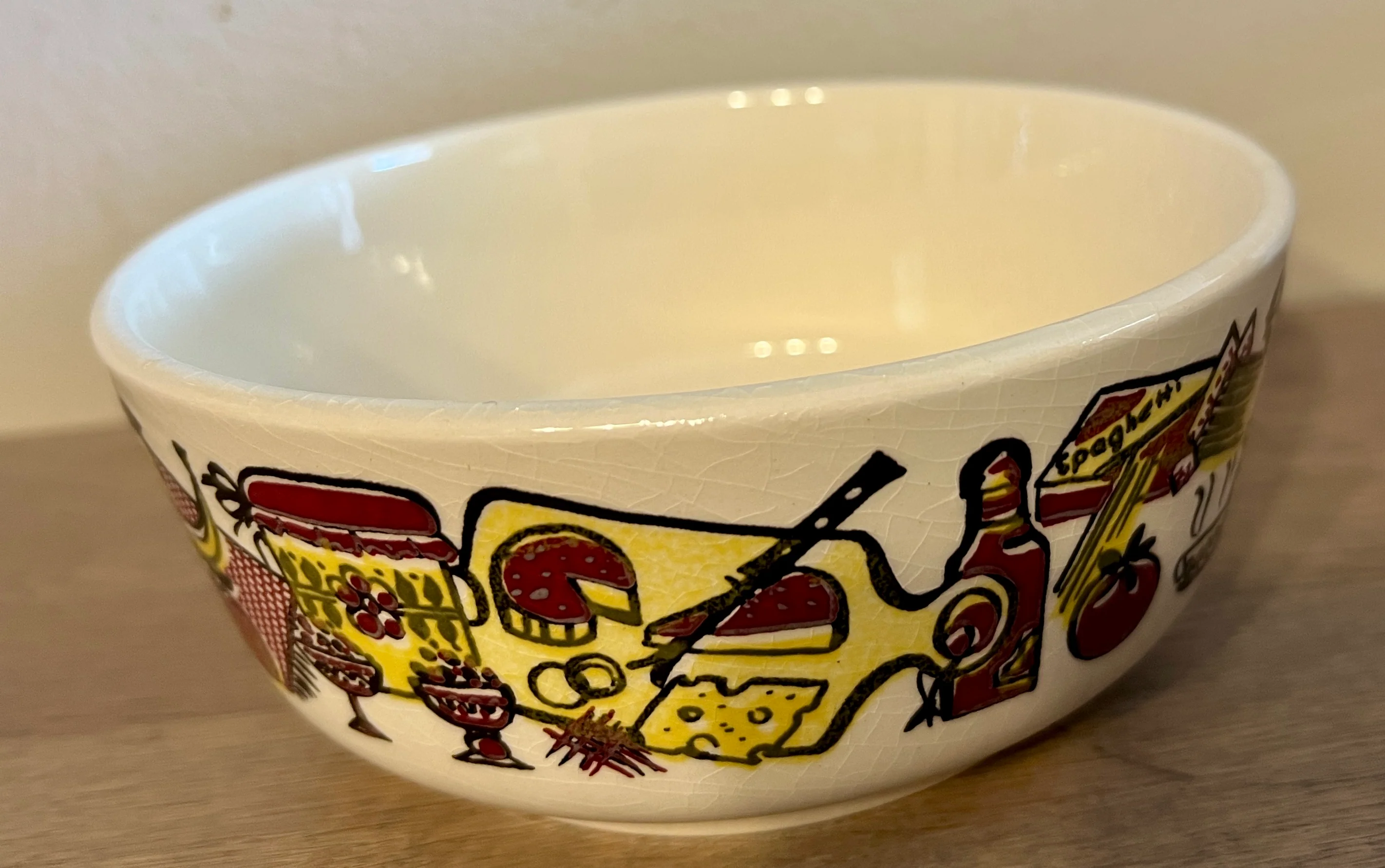 Nestschaal – ongemerkt – 1960-1970s – klein model – decoratie van fruit en etenswaren in bruin en geel