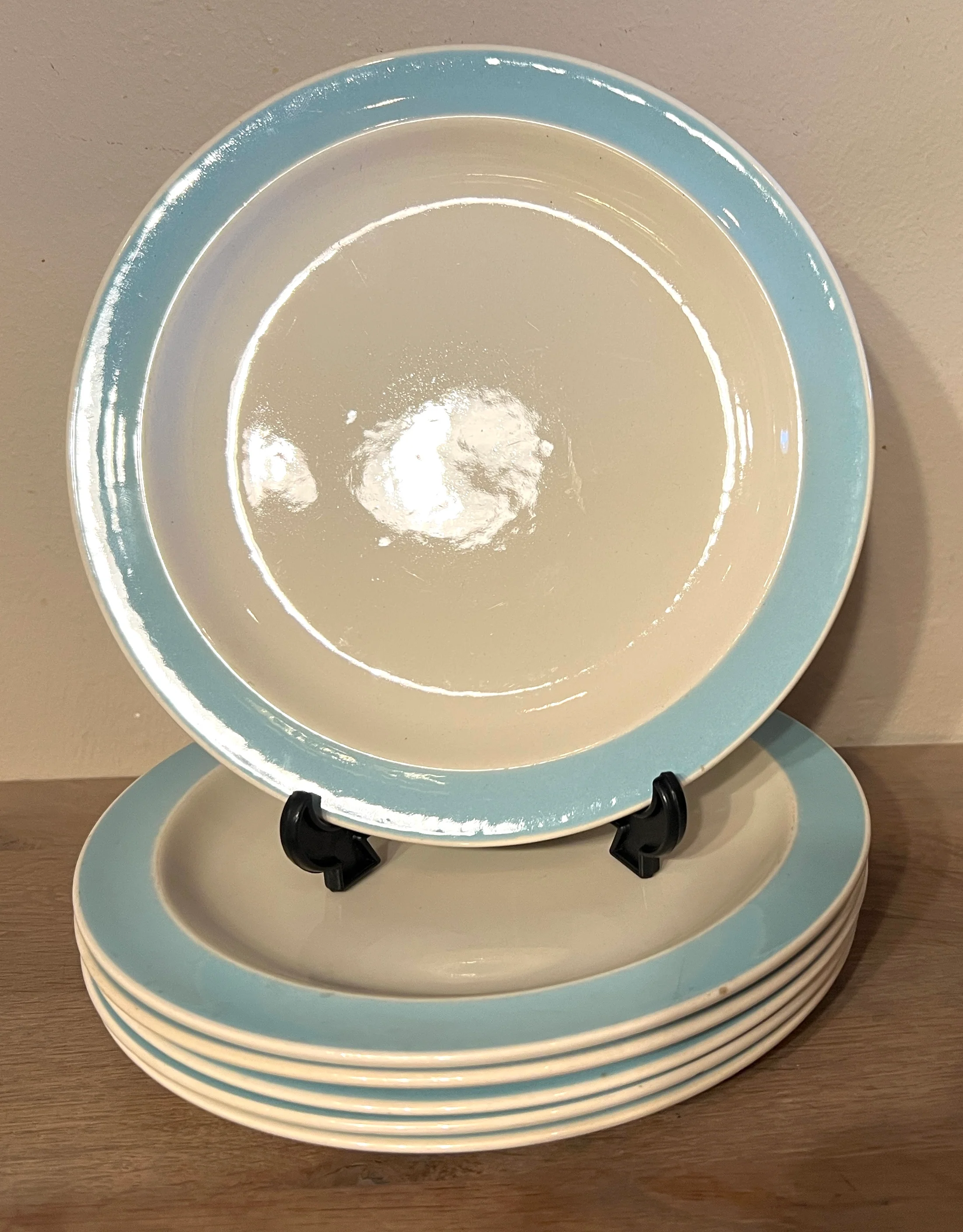 Ontbijtbord / Dessertbord – Boch Keralux – décor met een blauw pastelkleurige rand