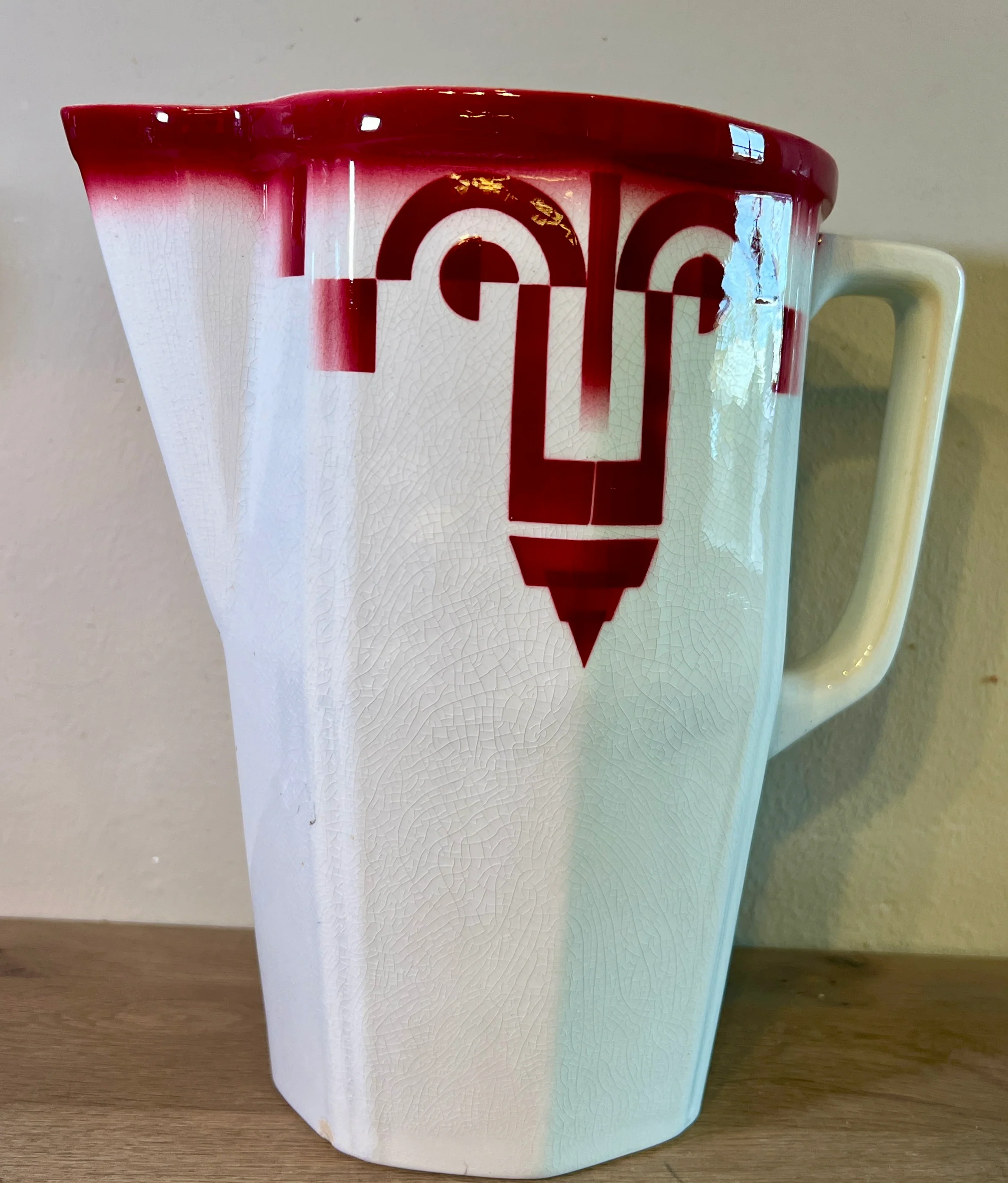 Lampetkan / Waterkan – kleiner model – Saint Ghislain – décor in rood/paars spritzmuster/spuitdecor