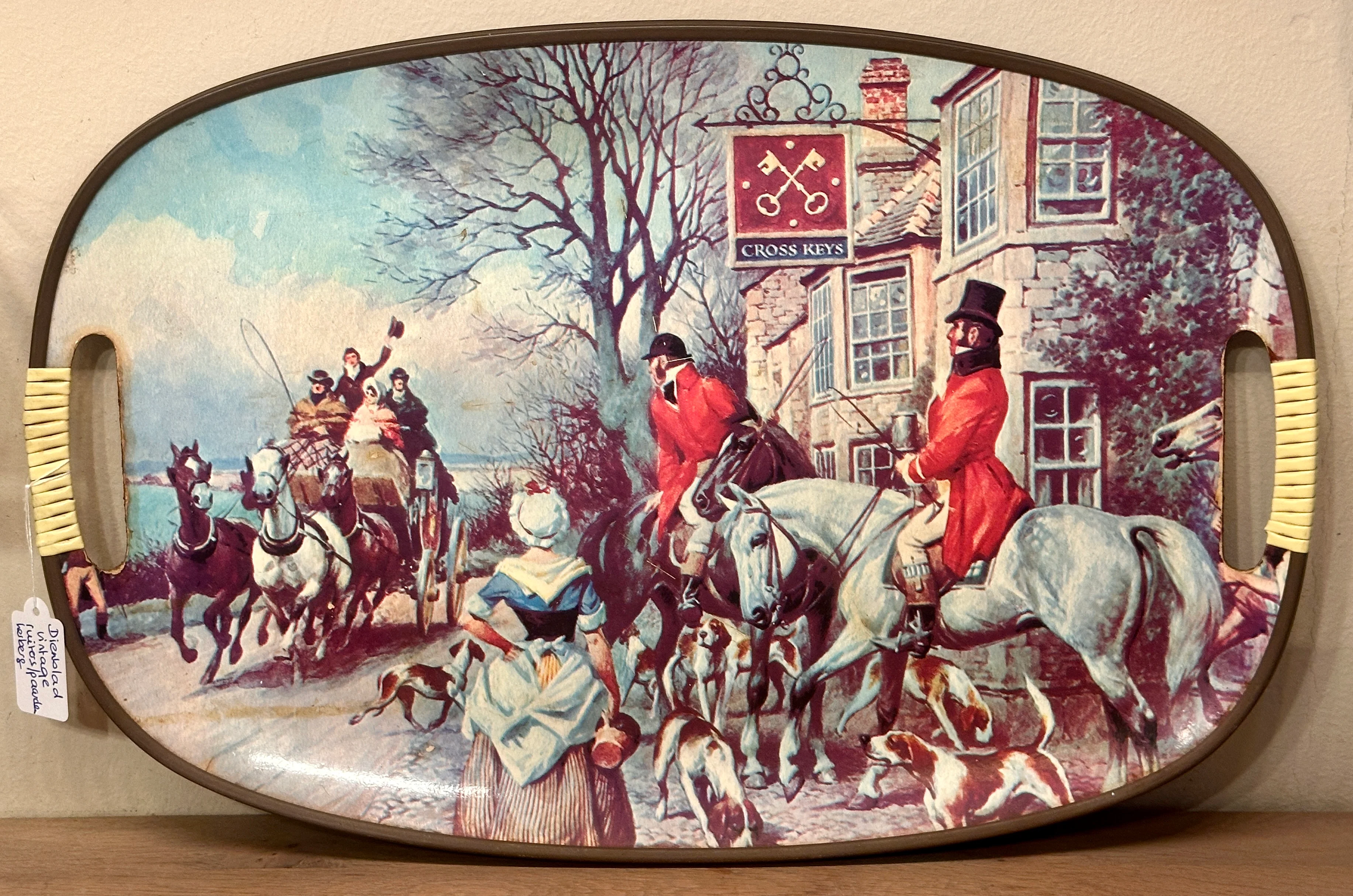 Dienblad – ovaal model met handgrepen – afbeelding met koets, paarden en ruiters – vintage jaren 1950-1960