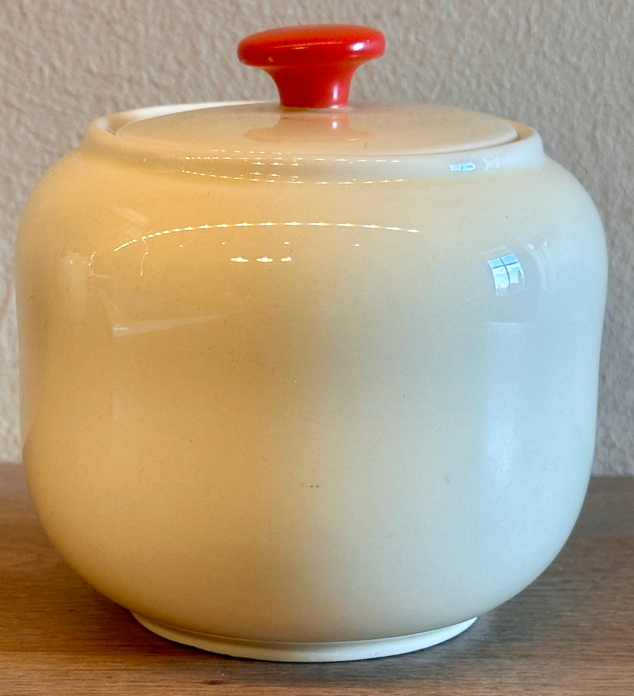 Suikerpot – Villeroy & Boch – decor S.74 (?) uitgevoerd in crème met oranje kleur