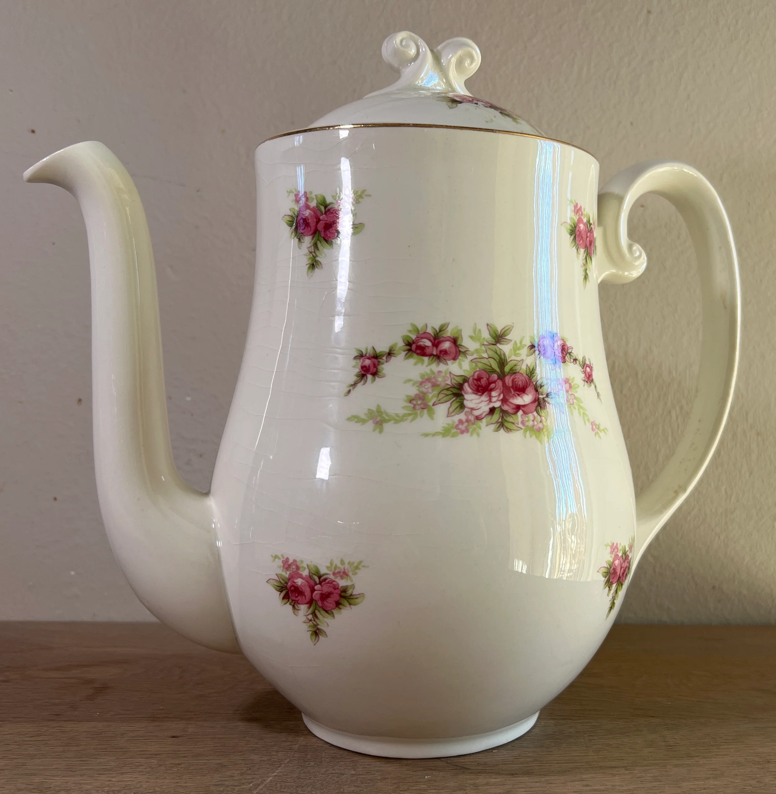 Theepot / Koffiepot – Petrus Regout – model BOUDEWIJN – decor DUBBELROOSJE
