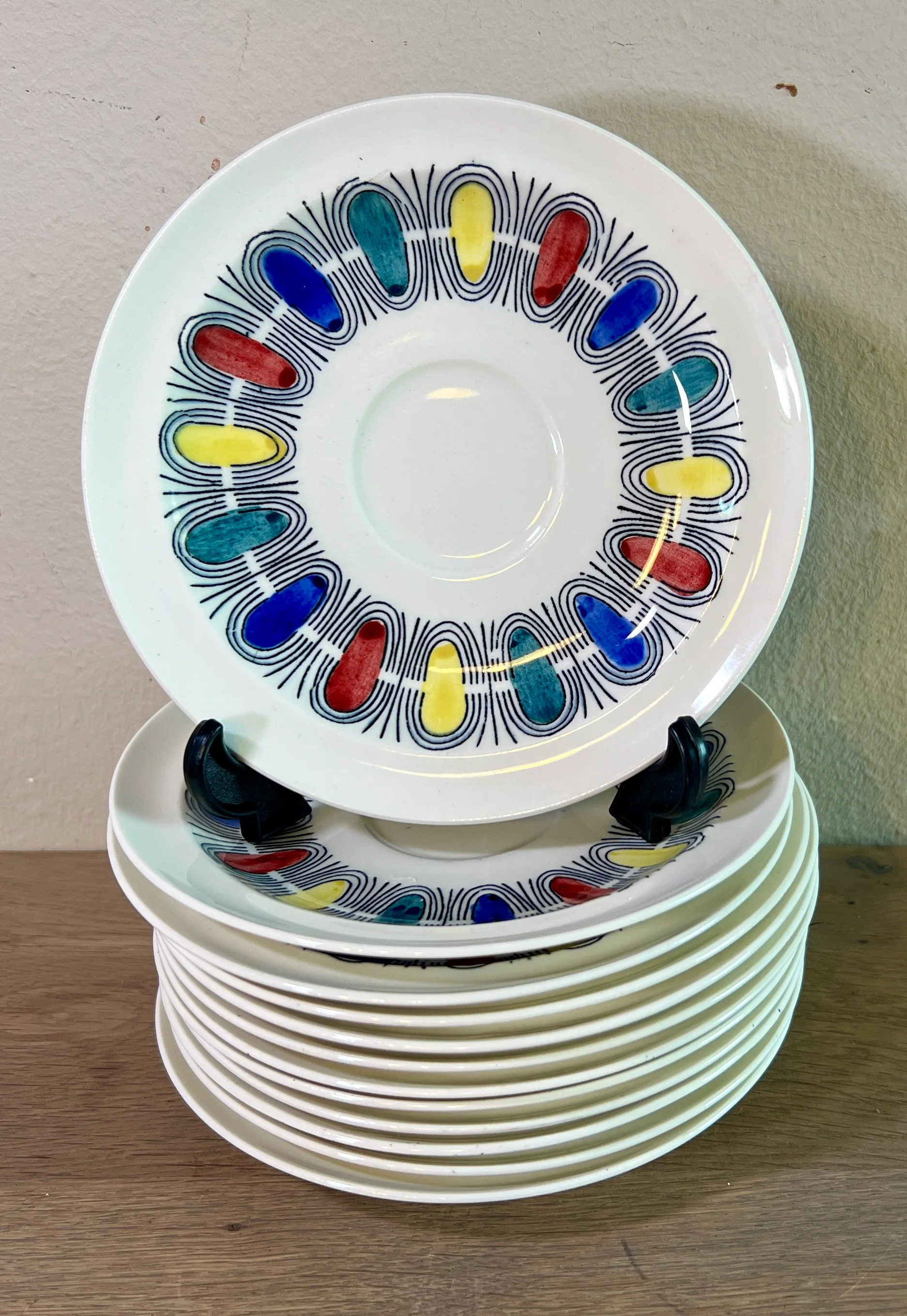 Onderschotel / Onderbord – Petrus Regout – vintage decor in meerkleuren