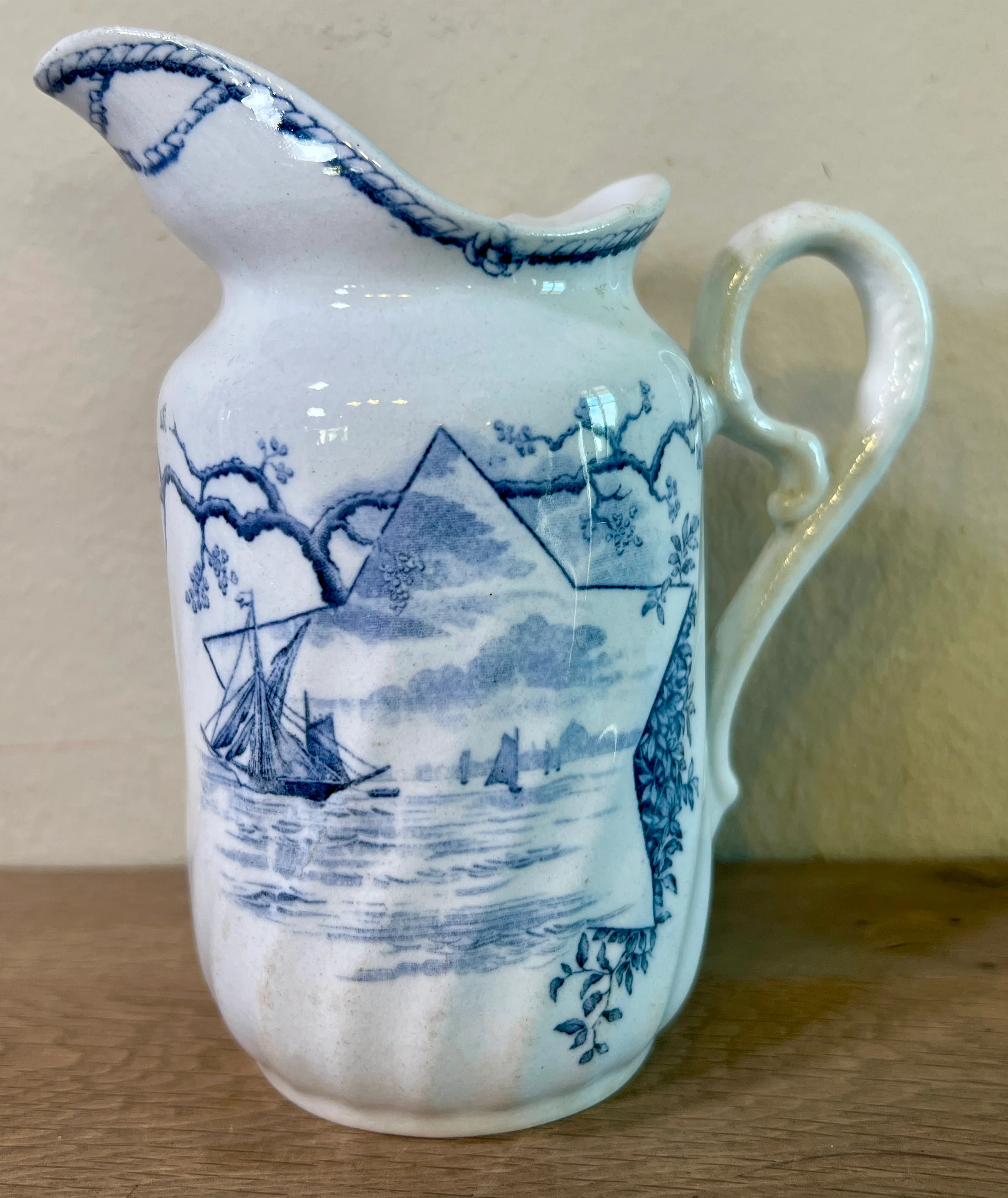 Melkkan – Petrus Regout – decor MARINES uitgevoerd in blauw/grijze kleur