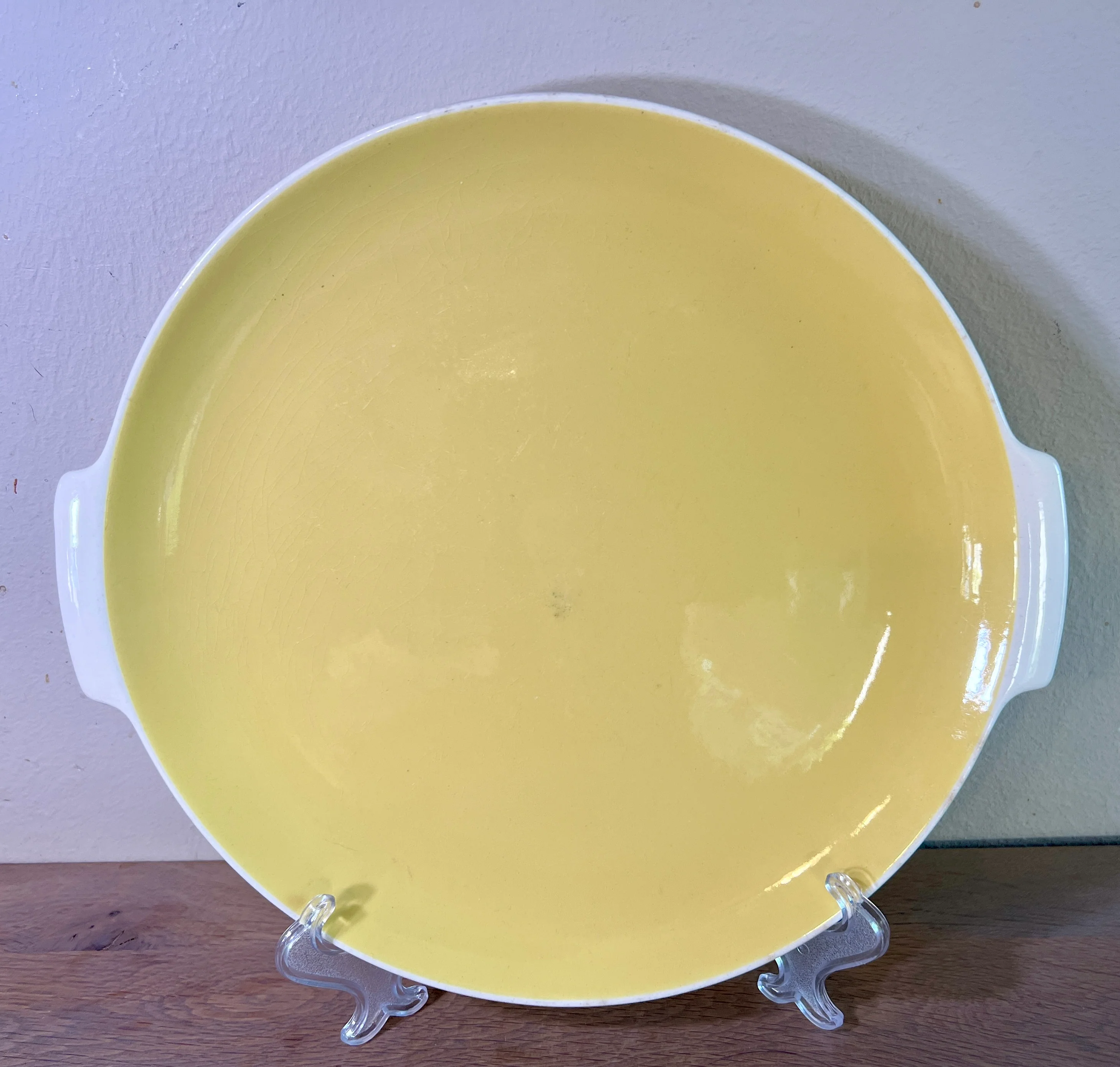 Cakebord / Presenteerbord – Villeroy & Boch – decor SAAR uitgevoerd in geel met creme kleur rand