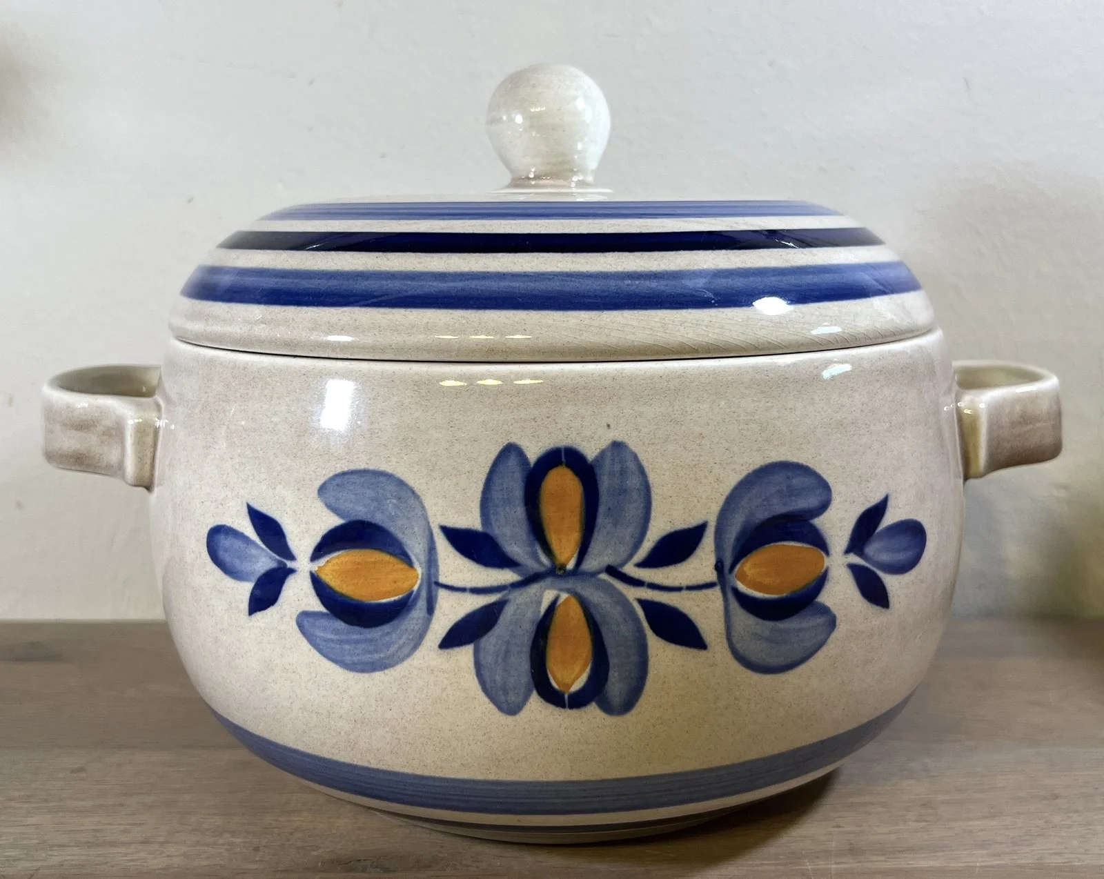 Dekschaal / Terrine – Boch – vorm MENUET – décor EVORA grand luxe – gemaakt voor Bauknecht Dekschaal / Terrine – Boch – vorm MENUET – décor EVORA grand luxe – gemaakt voor Bauknecht