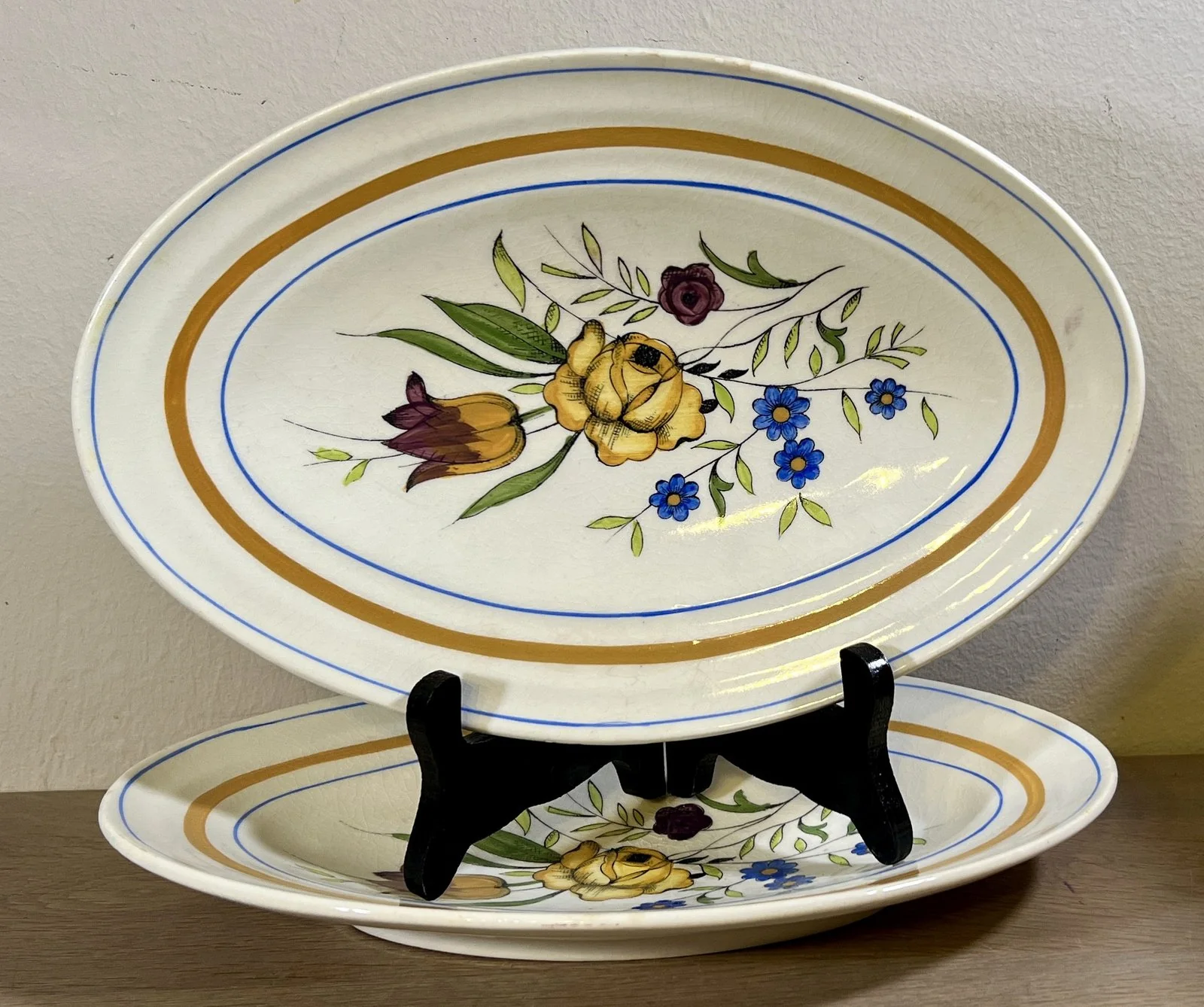 Zuurschaal / Ravier – Boch – décor D.1687 / D1687 – vorm GAND – ontwerp van Charles Catteau Zuurschaal / Ravier – Boch – décor D.1687 / D1687 – vorm GAND – ontwerp van Charles Catteau