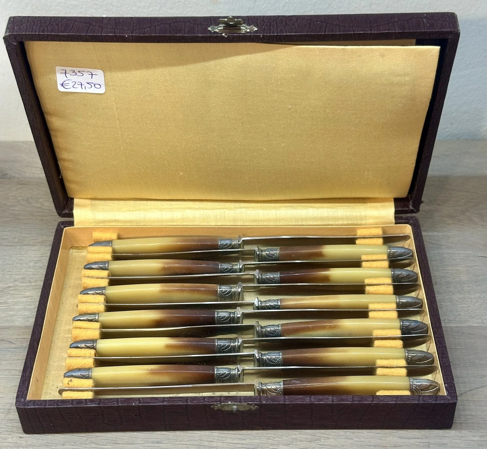 12x Fruitmes / Botermes in bruine doos – Antirouille Dèposé Inoxidable – heft van been met verzilverd uiteinde