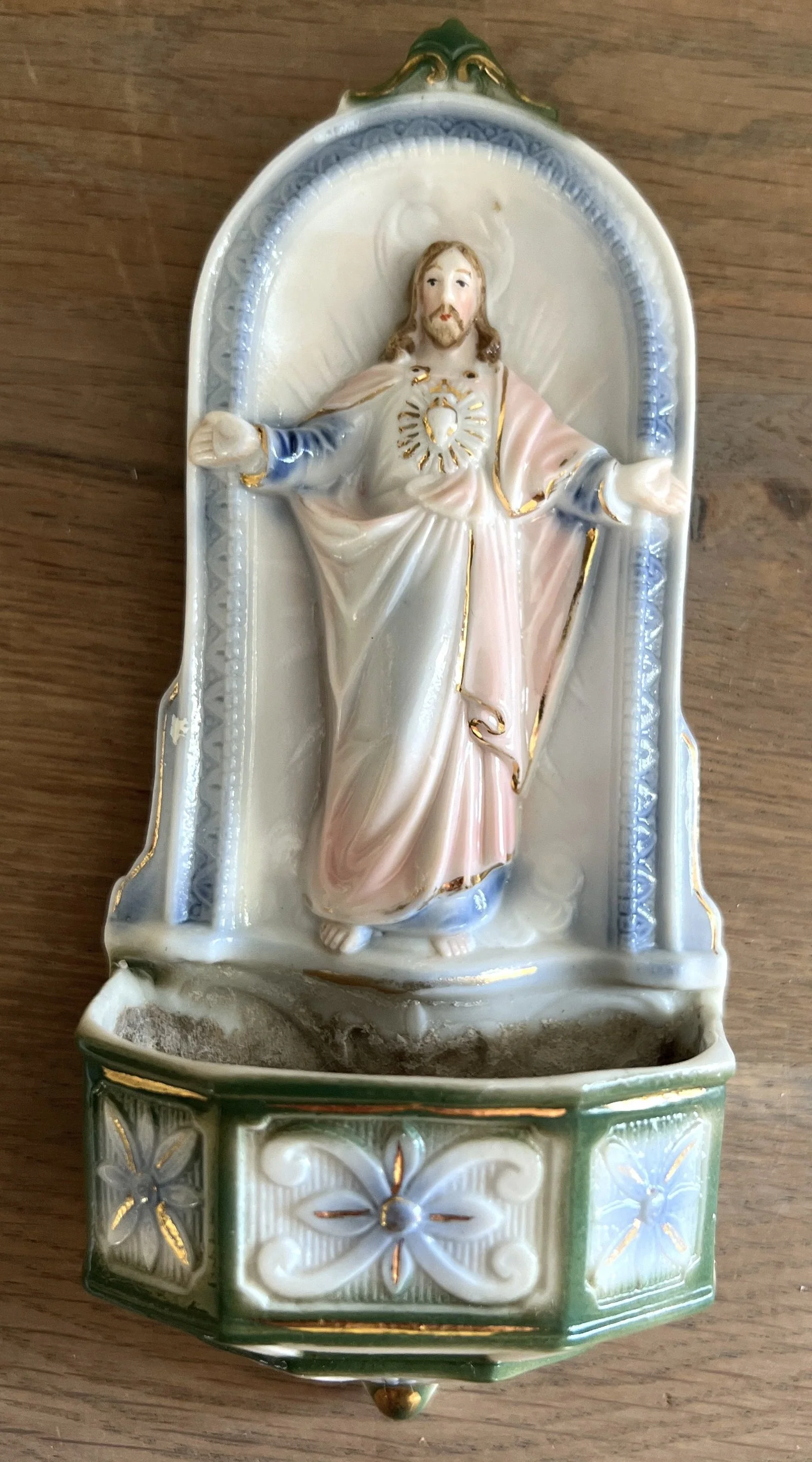 Wijwaterbakje / Wijwatervaatje – porselein – blindmerk nr 1734 – Heilig Hart van Jezus