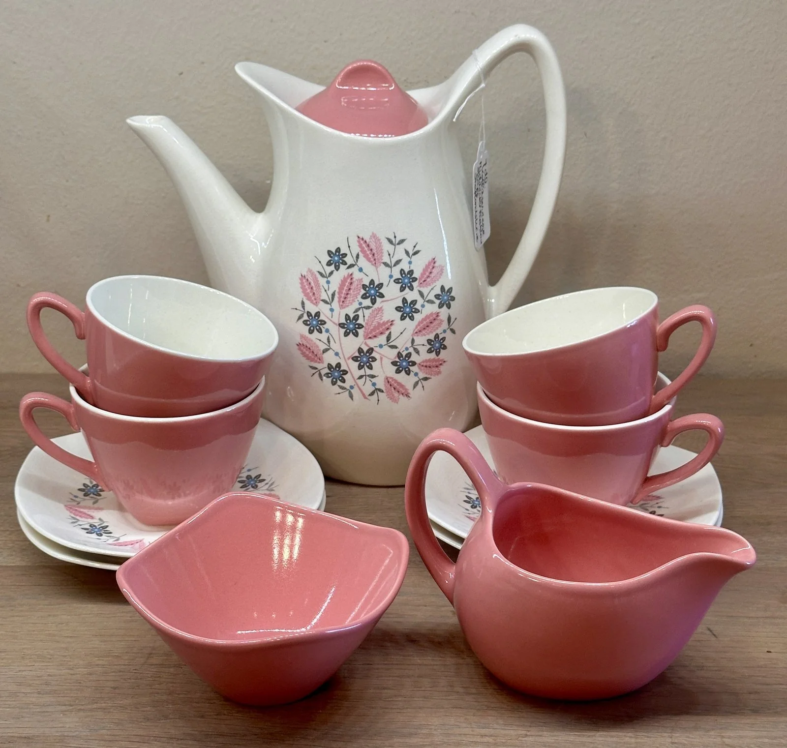 Servies / Koffieservies – Staffordshire England – FASHIONSHAPE – MIDWINTER MODERN Servies / Koffieservies – Staffordshire England – FASHIONSHAPE – MIDWINTER MODERN
