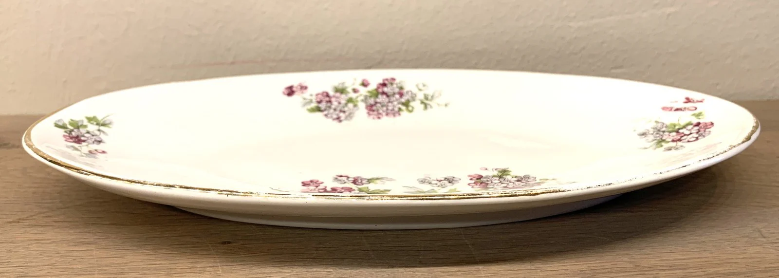 Zuurschaaltje / ravier – ongemerkt – décor met roze en witte bloemetjes Zuurschaaltje / ravier – ongemerkt – décor met roze en witte bloemetjes