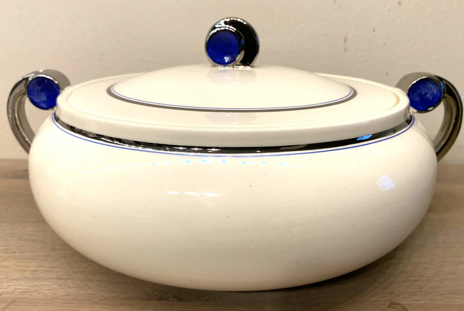 Dekschaal / Terrine – Art Deco – uit het servies STRAND, door Edmond Bellefroid in 1933 ontworpen voor Petrus Regout