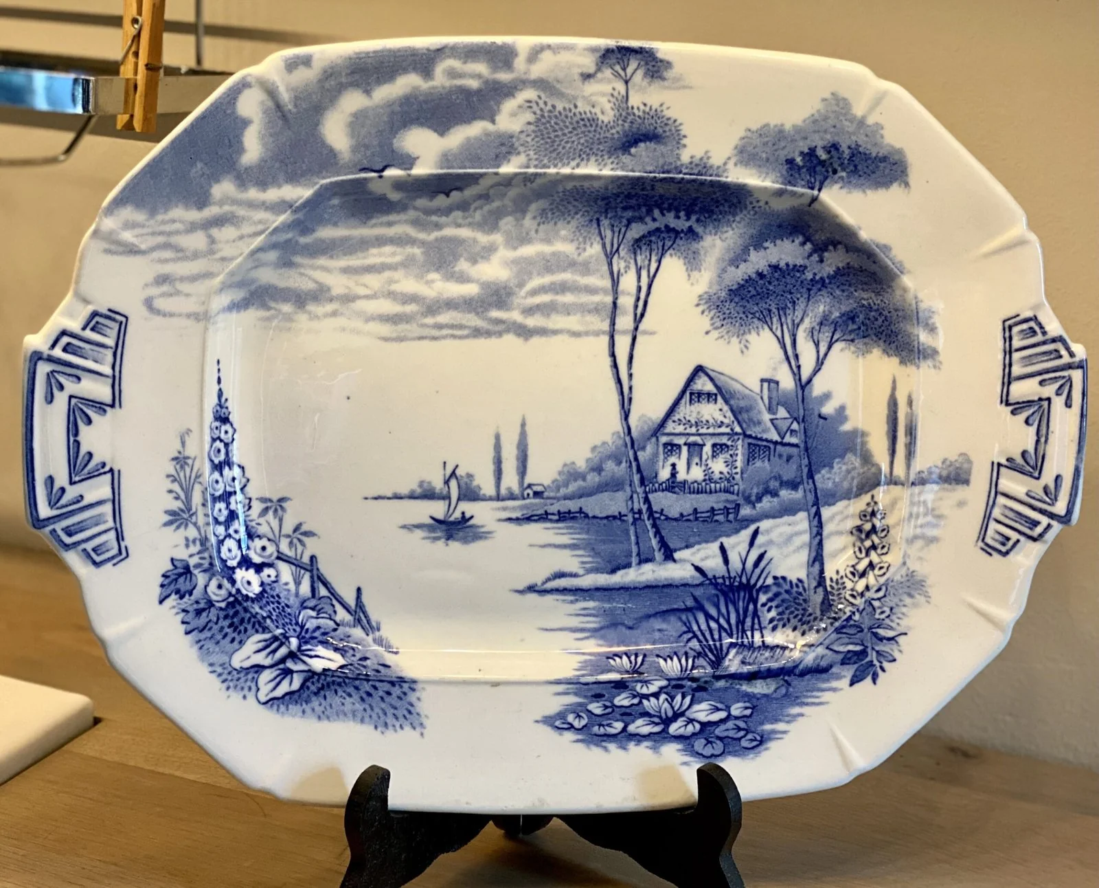Schaal / vleesschaal / meat dish – Palissy England – Art Deco achthoekige vorm met grepen Schaal / vleesschaal / meat dish – Palissy England – Art Deco achthoekige vorm met grepen