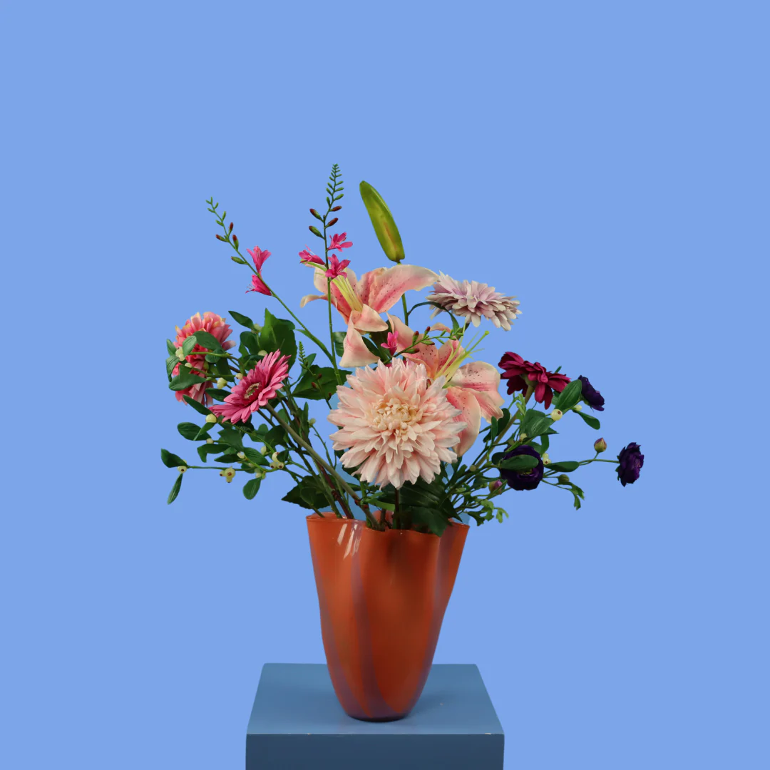L – Freya | Tica zakdoek vaas met kunstbloemen | Large