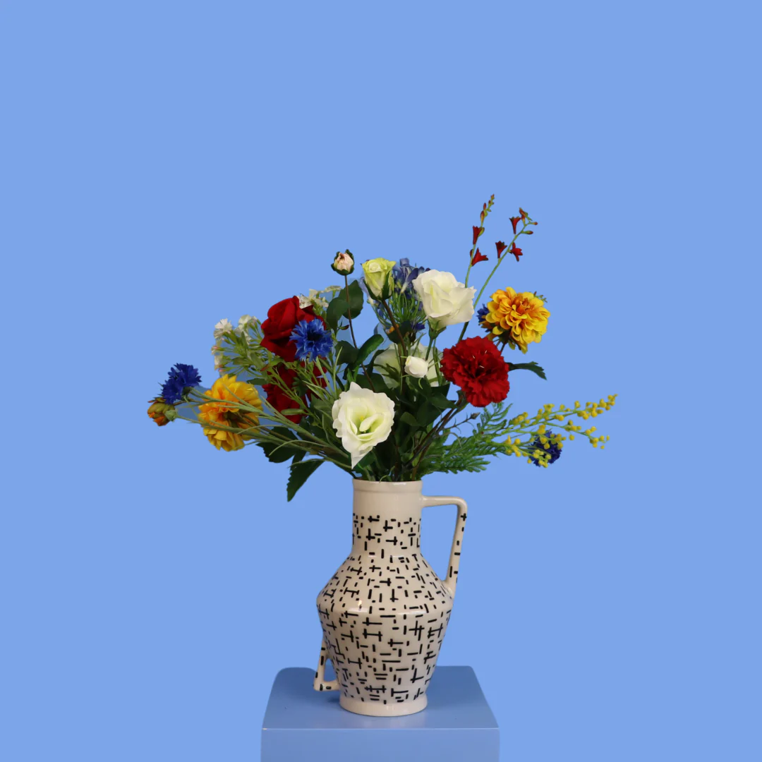 L – Hannie | Return to Sender vaas met kunstbloemen | Large
