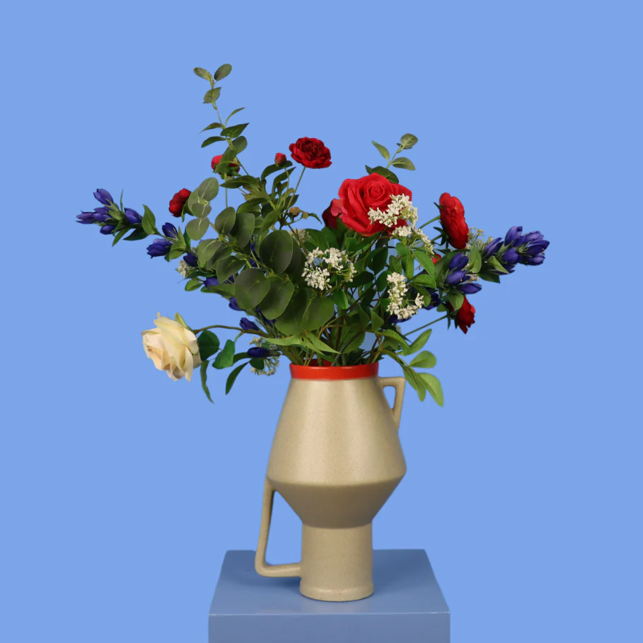 L – Imme | Return to Sender vaas met kunstbloemen | Large