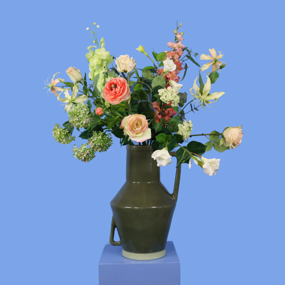 XL – Koen | Return to Sender vaas met kunstbloemen | XL XL – Koen | Return to Sender vaas met kunstbloemen | XL