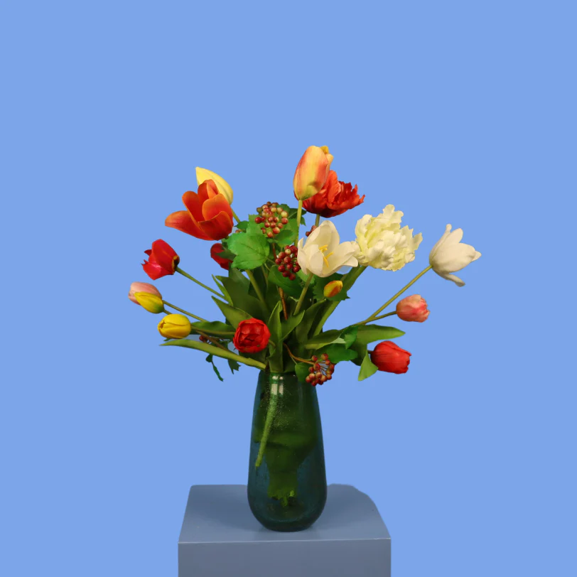 M – Ove | Glazen vaas met kunstbloemen | Medium