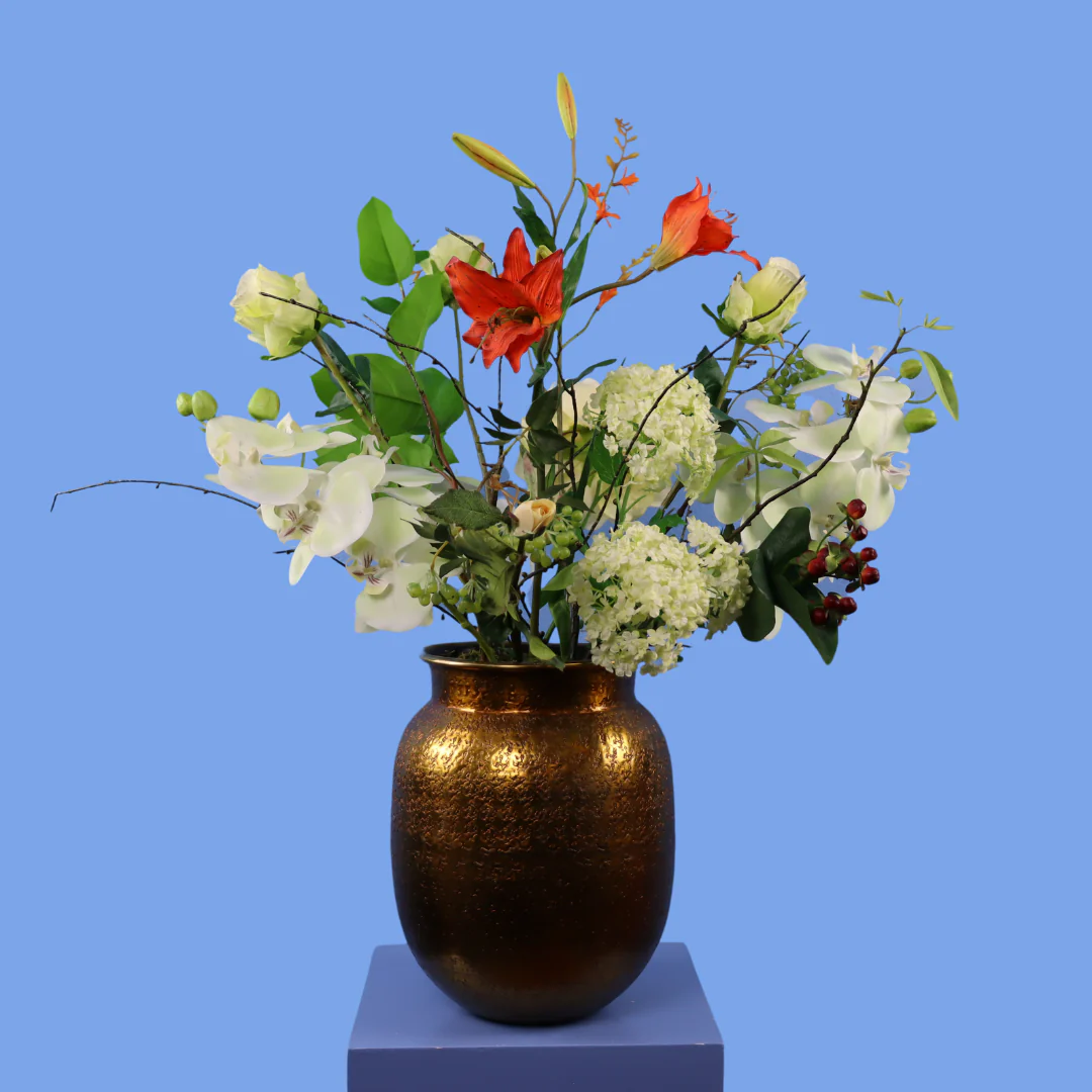 L – Rudolph | Gouden metalen vaas met kunstbloemen | Large
