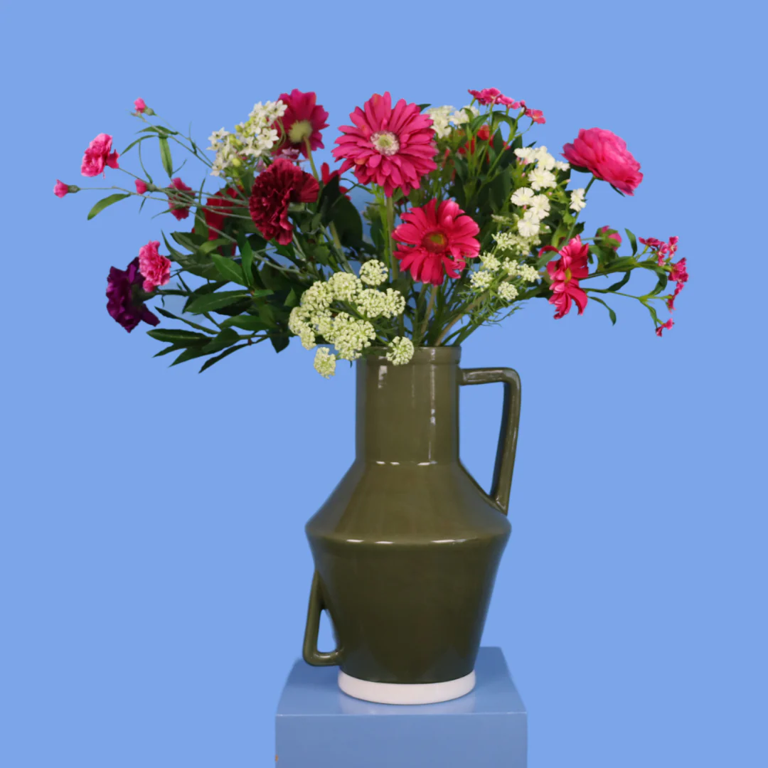 XL – Sef | Return to Sender vaas met kunstbloemen | XL XL – Sef | Return to Sender vaas met kunstbloemen | XL