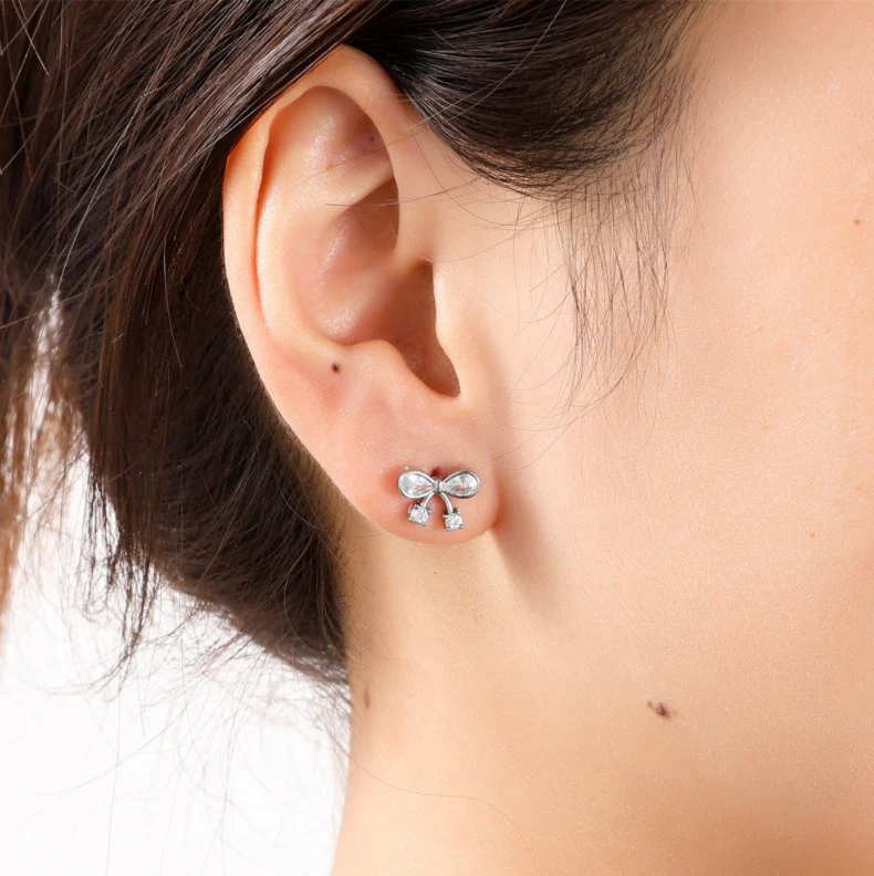 Sparkle Bow Stud E56166-1 Sparkle Bow Stud E56166-1