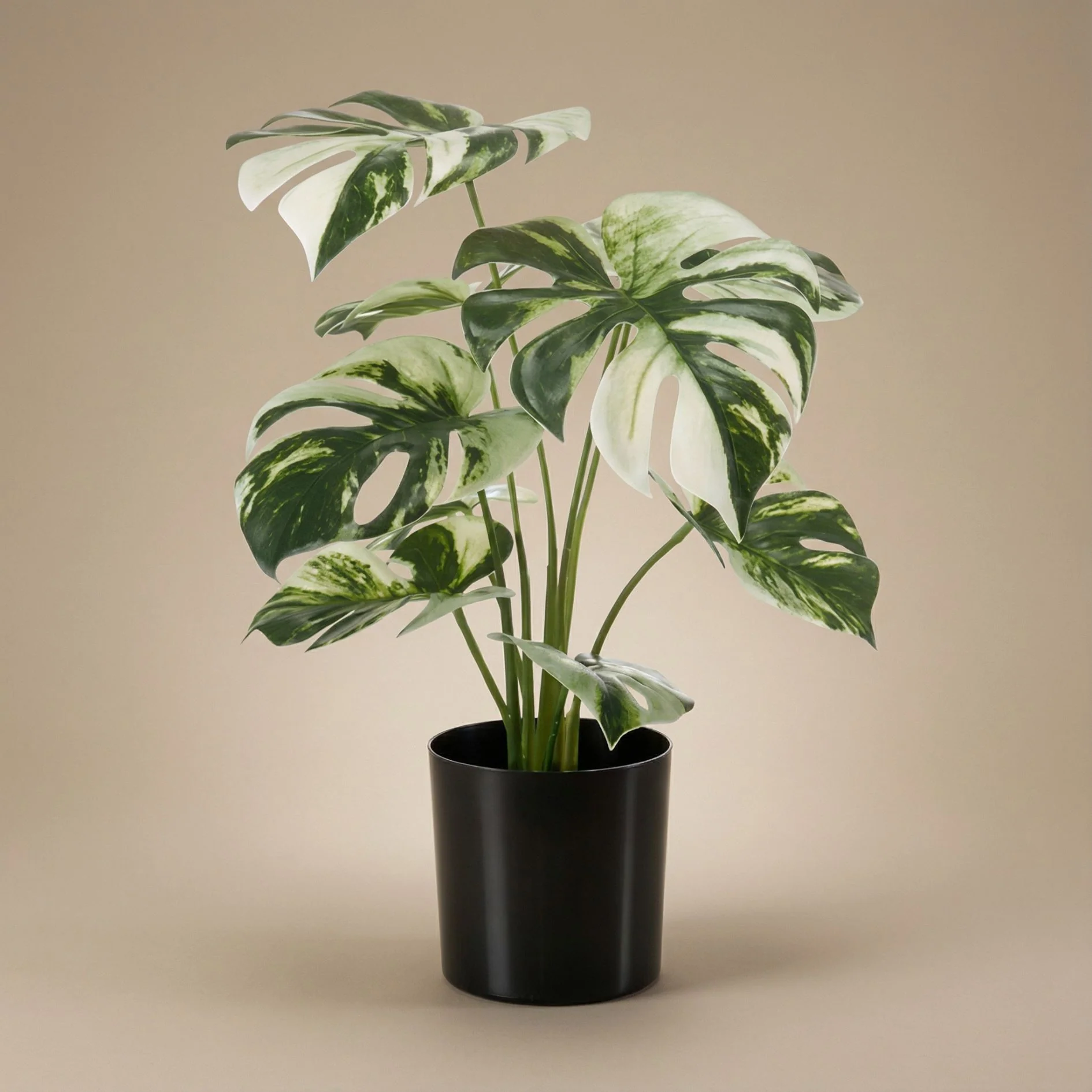 Monstera bush – Kunstplant in zwarte pot – 40 cm Monstera bush – Kunstplant in zwarte pot – 40 cm