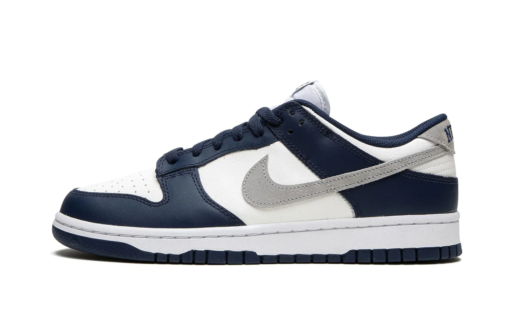 Nike Dunk Low Summit White Midnight Navy Nike Dunk Low Summit White Midnight Navy