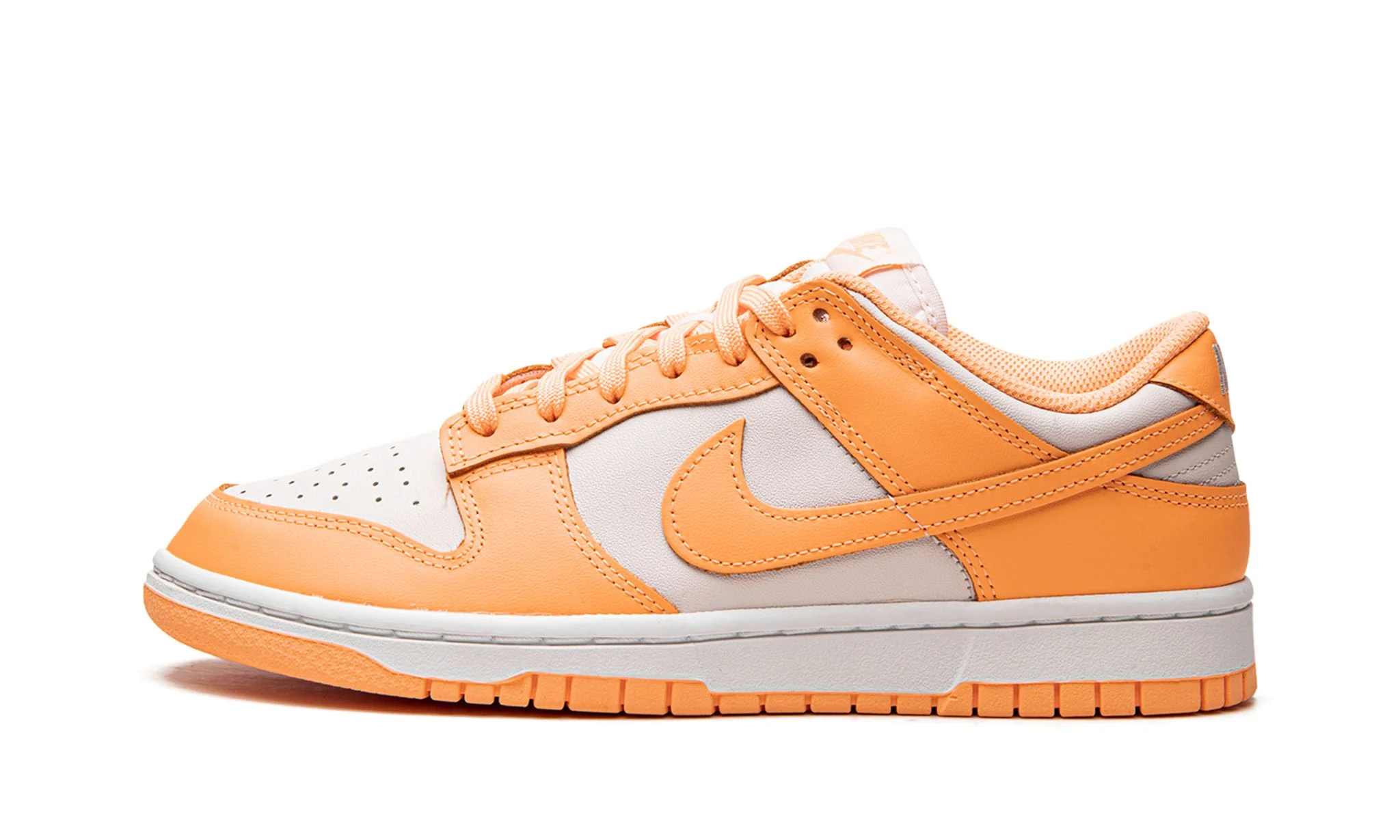 Nike Dunk Low Peach Cream Nike Dunk Low Peach Cream